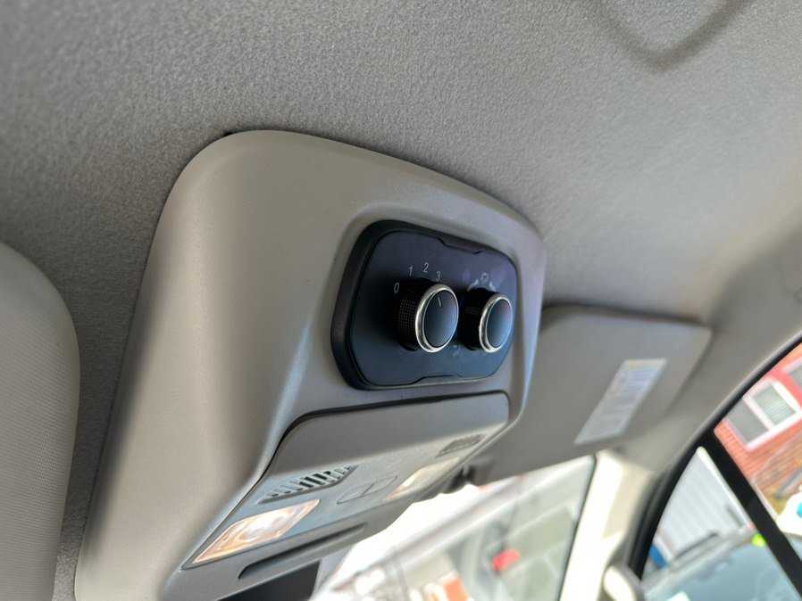 Used 2021 Ford Transit 350 XLT RWD image 18