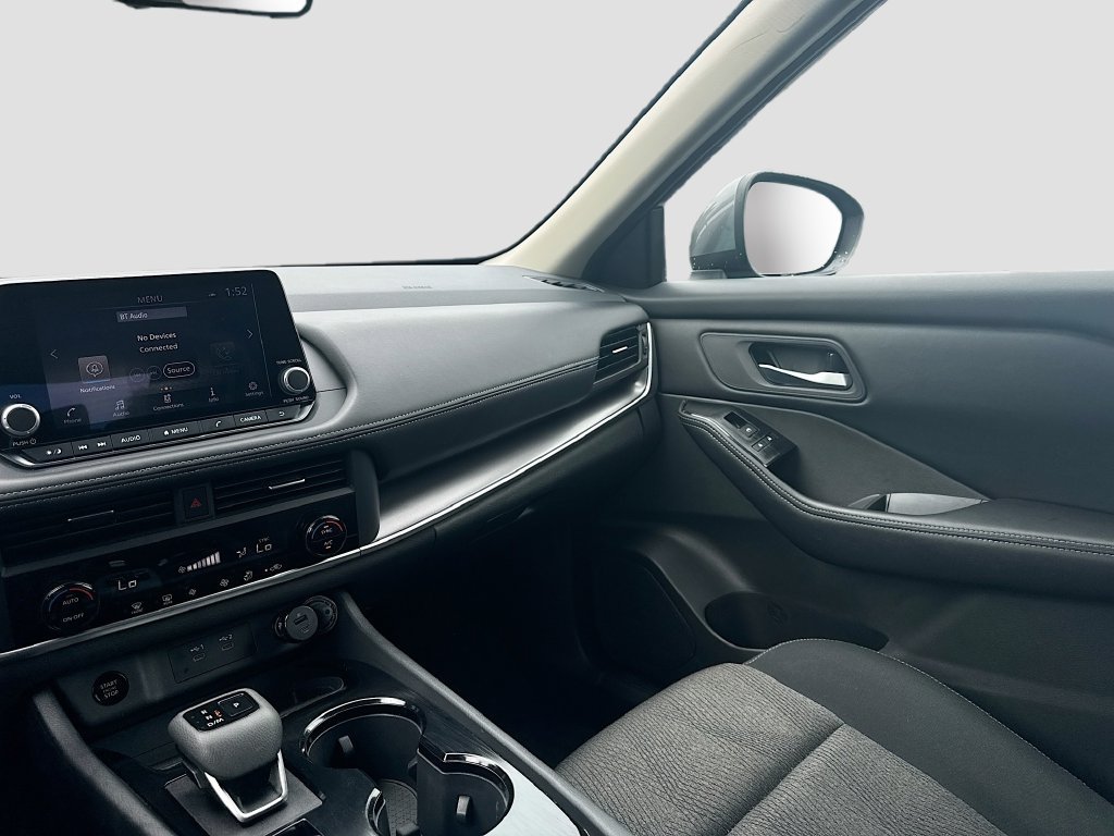 Used 2026 Nissan Rogue SV FWD image 23