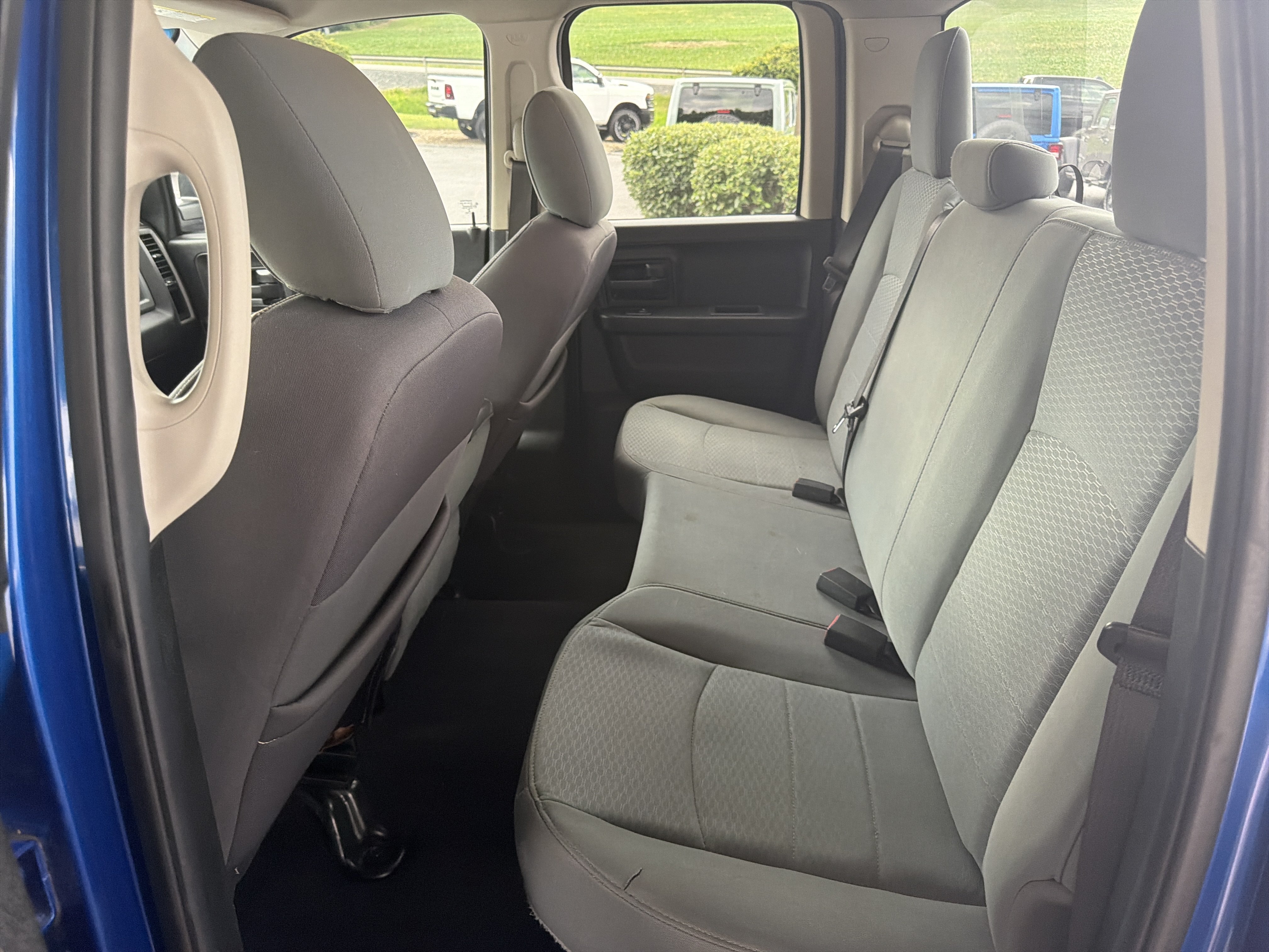 Used 2019 RAM 1500 Express AWD/4WD image 13