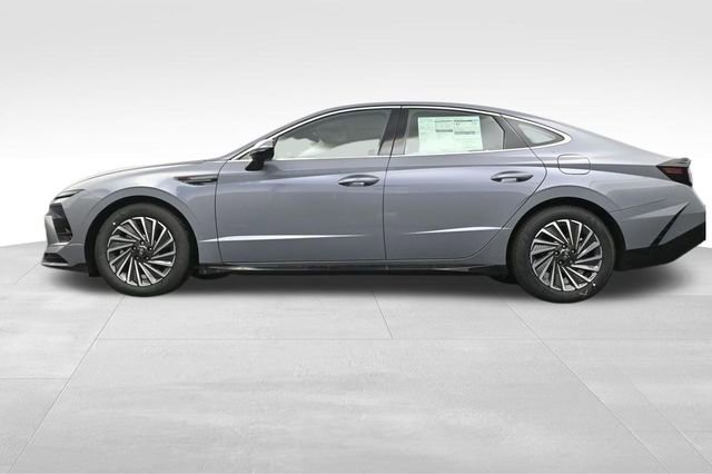 Used 2025 Hyundai Sonata Limited image 35