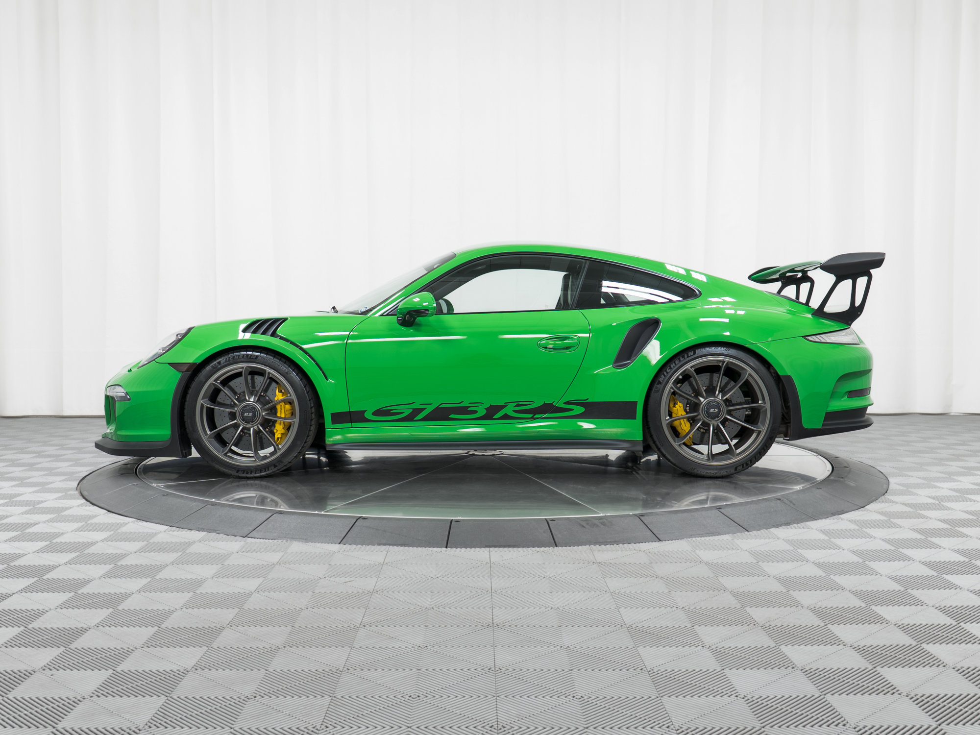 Certified 2016 Porsche 911 GT3 RS image 2