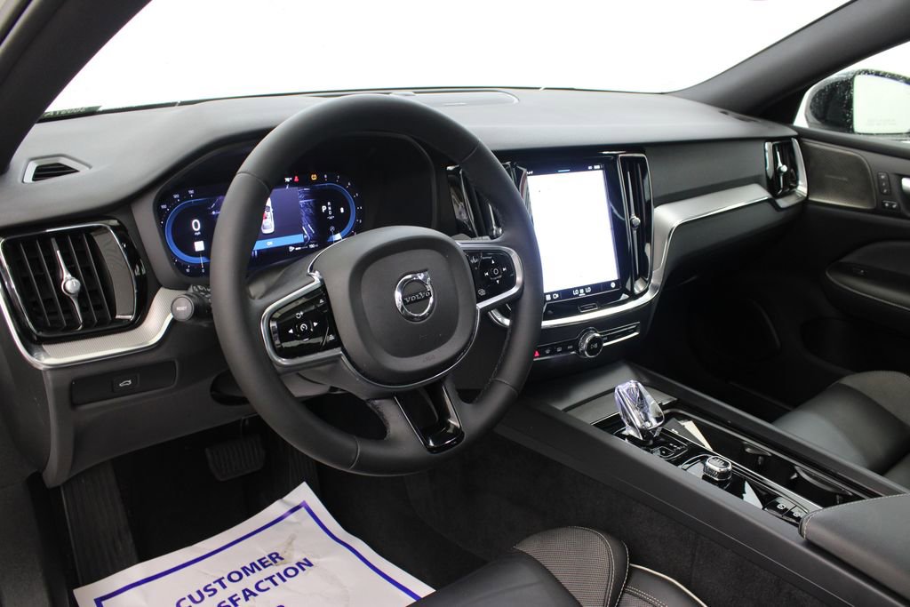 Used 2024 Volvo S60 B5 Plus FWD image 17