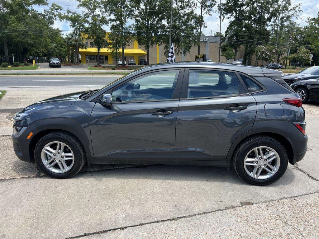 Used 2022 Hyundai Kona SE image 8