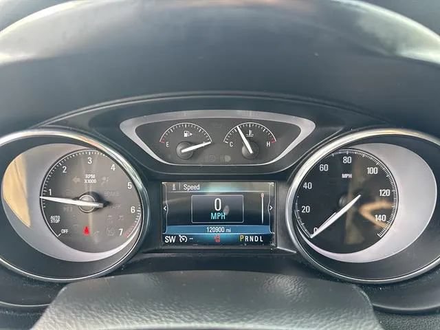 Used 2019 Buick Envision Essence FWD image 10