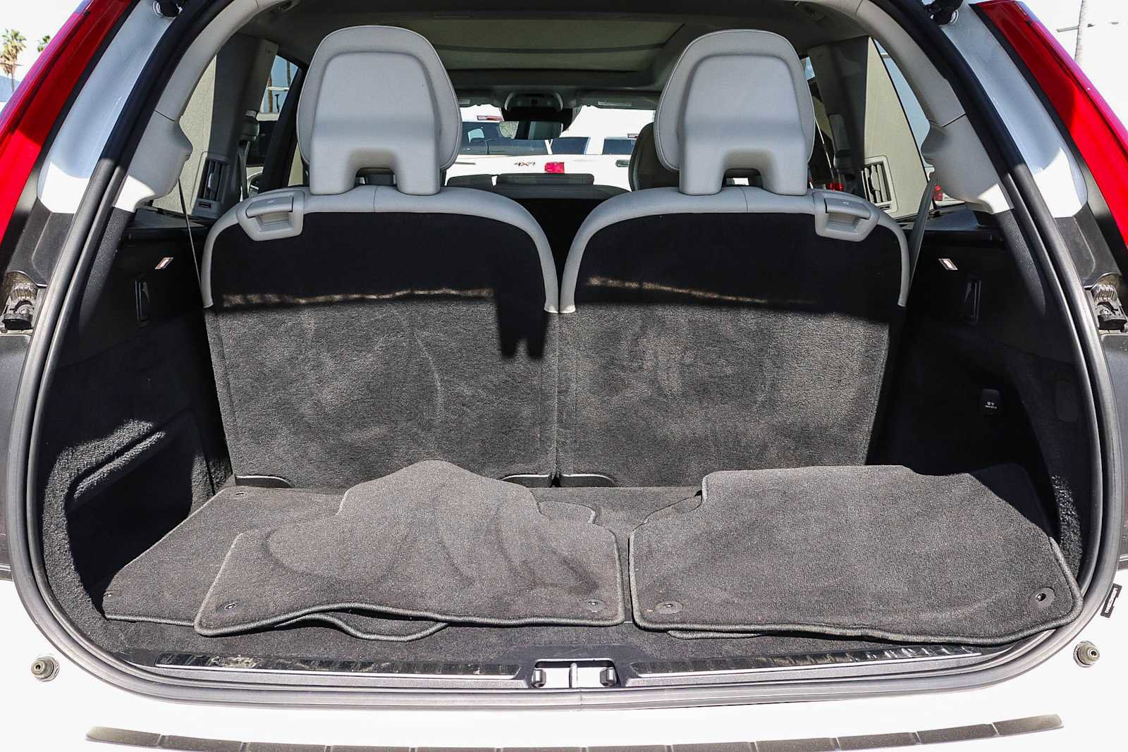 Used 2022 Volvo XC90 T8 Inscription Expression w/ Advanced Package image 23