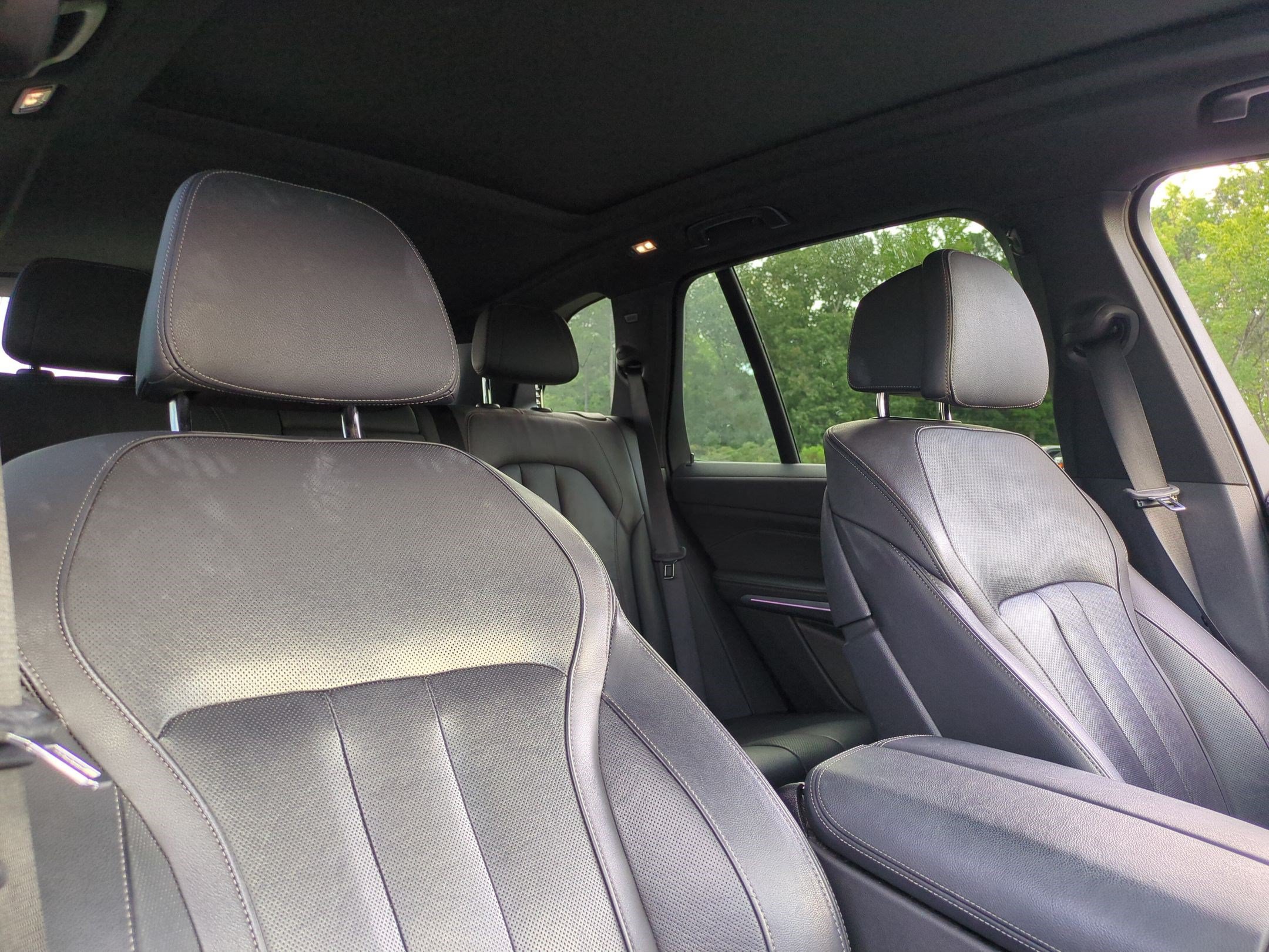 Used 2022 BMW X5 xDrive40i w/ M Sport Package AWD/4WD image 33