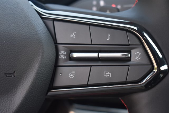 New 2027 Chevrolet Equinox RS w/ Convenience Package III FWD image 29