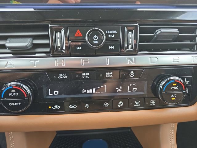 New 2026 Nissan Pathfinder Platinum image 4