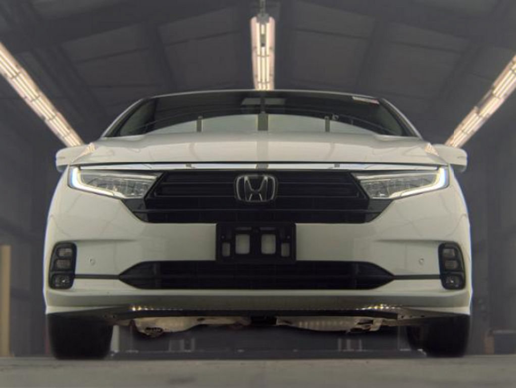 Used 2023 Honda Odyssey Touring image 3