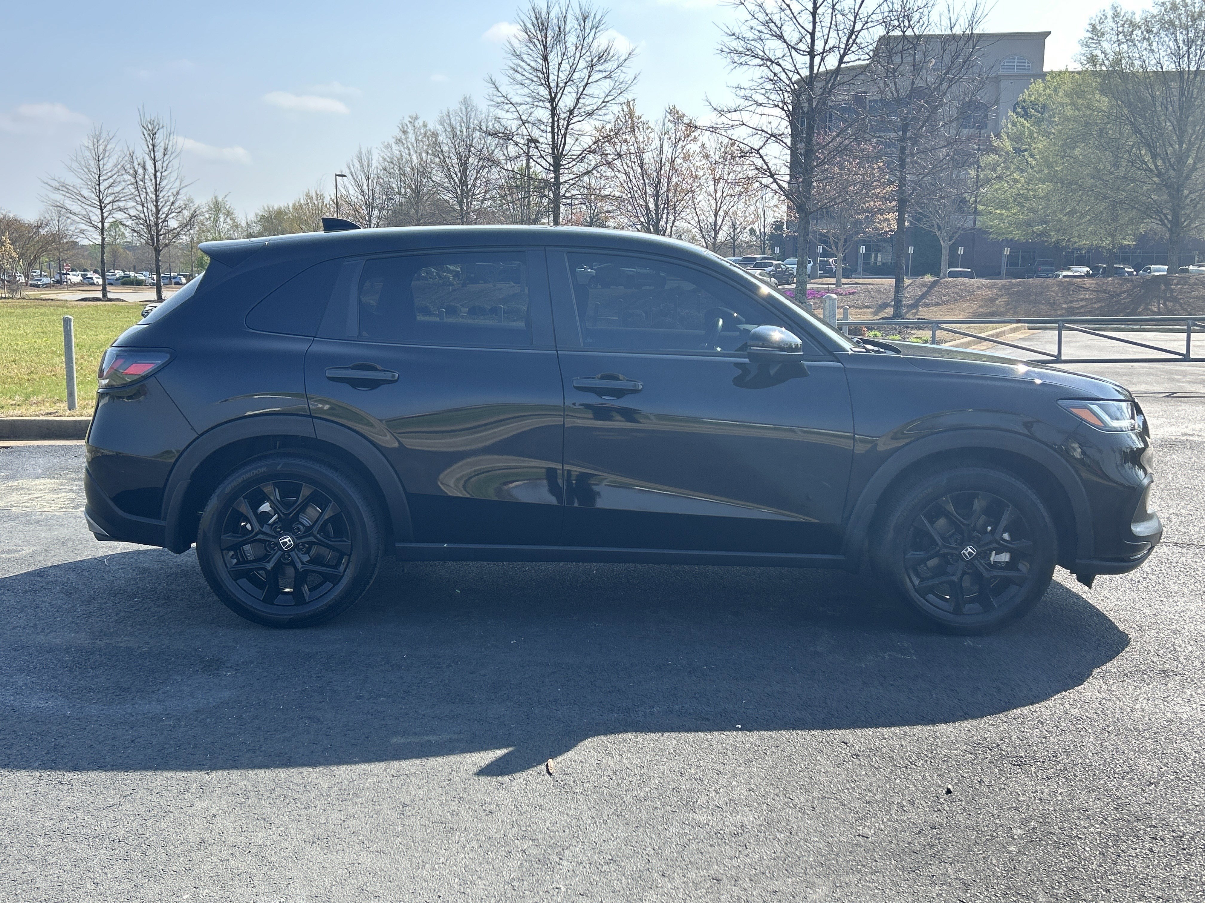 Certified 2025 Honda HR-V Sport image 10