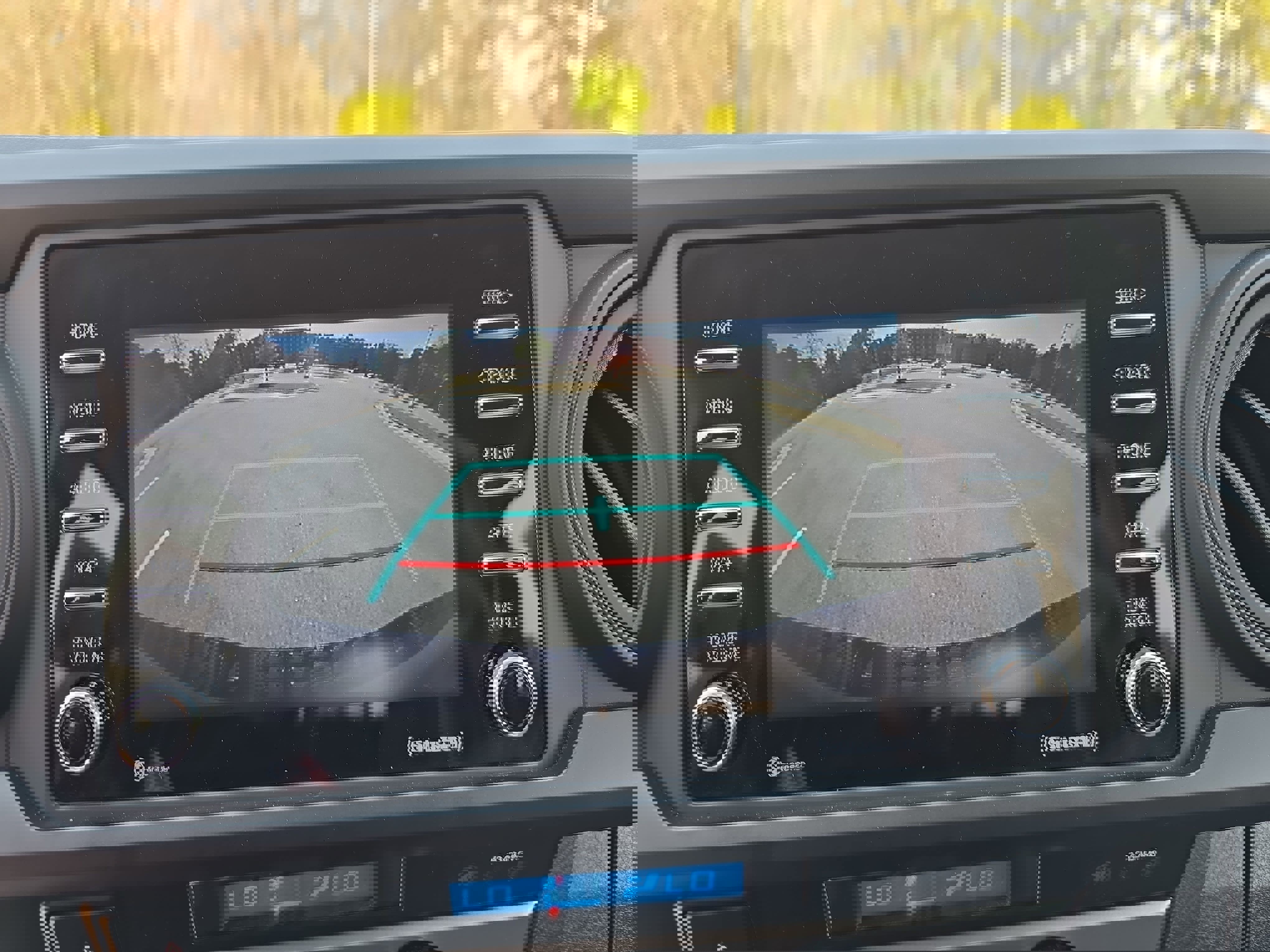 Used 2023 Toyota Tacoma SR image 25