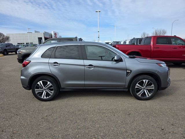 Used 2025 Mitsubishi Outlander Sport AWD image 6
