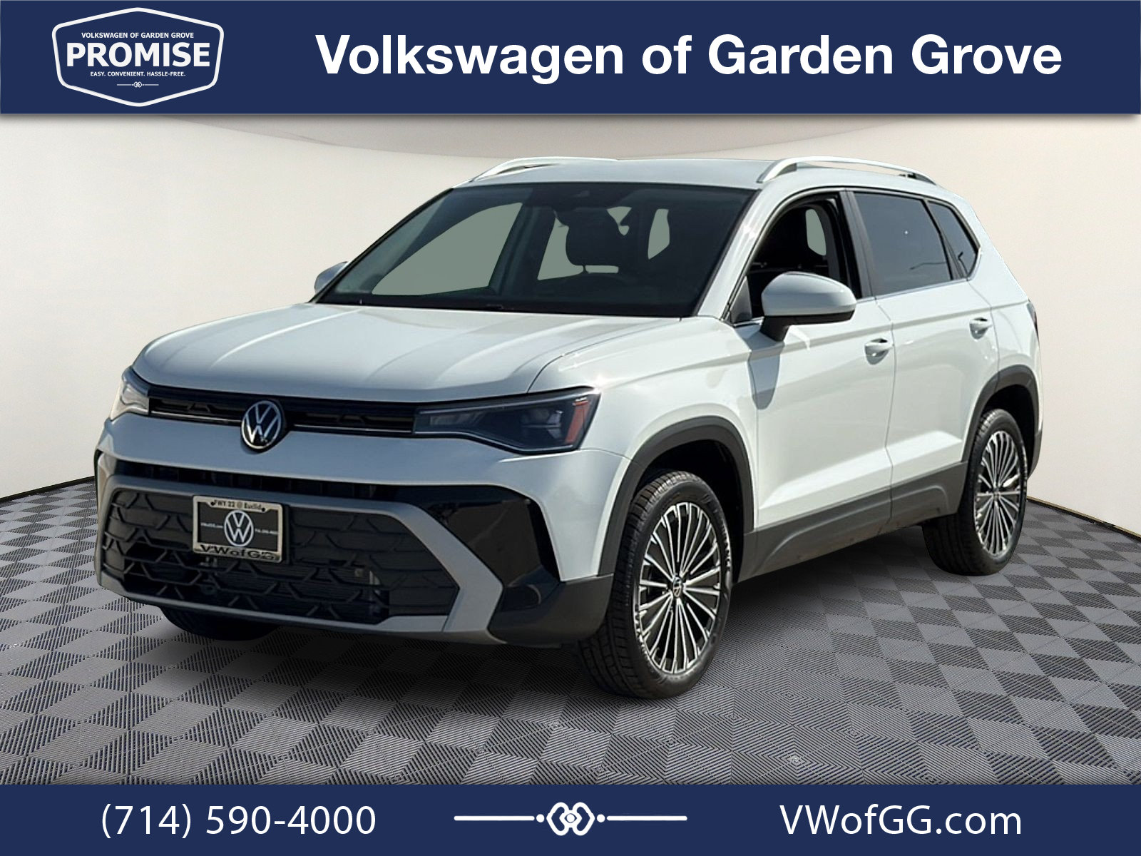 New 2027 Volkswagen Taos SE FWD image 4