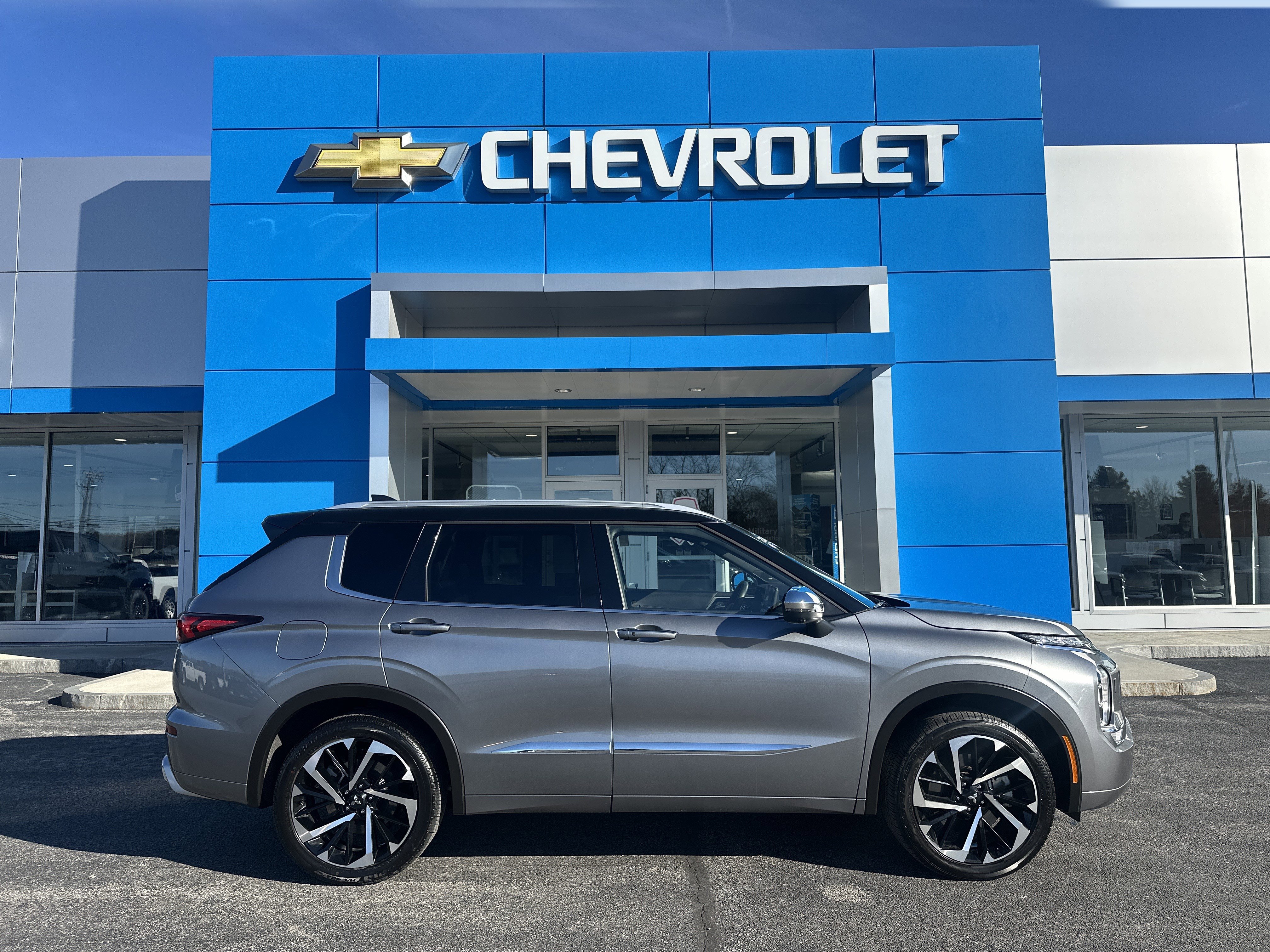 Used 2024 Mitsubishi Outlander SEL