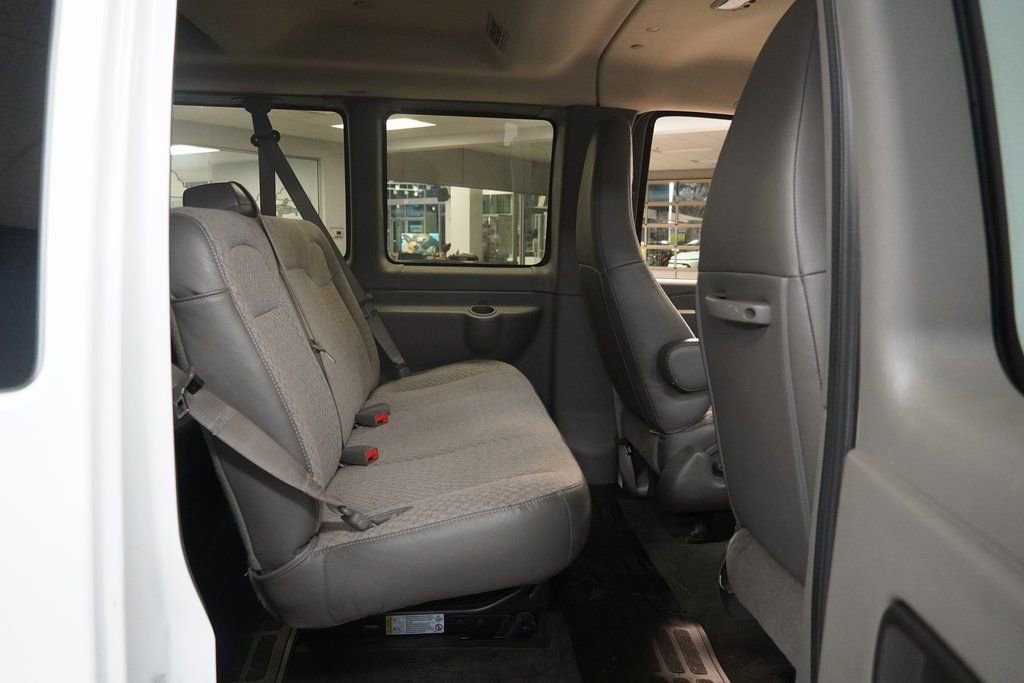 Used 2016 Chevrolet Express 3500 LT w/ LT Preferred Equipment Group image 19
