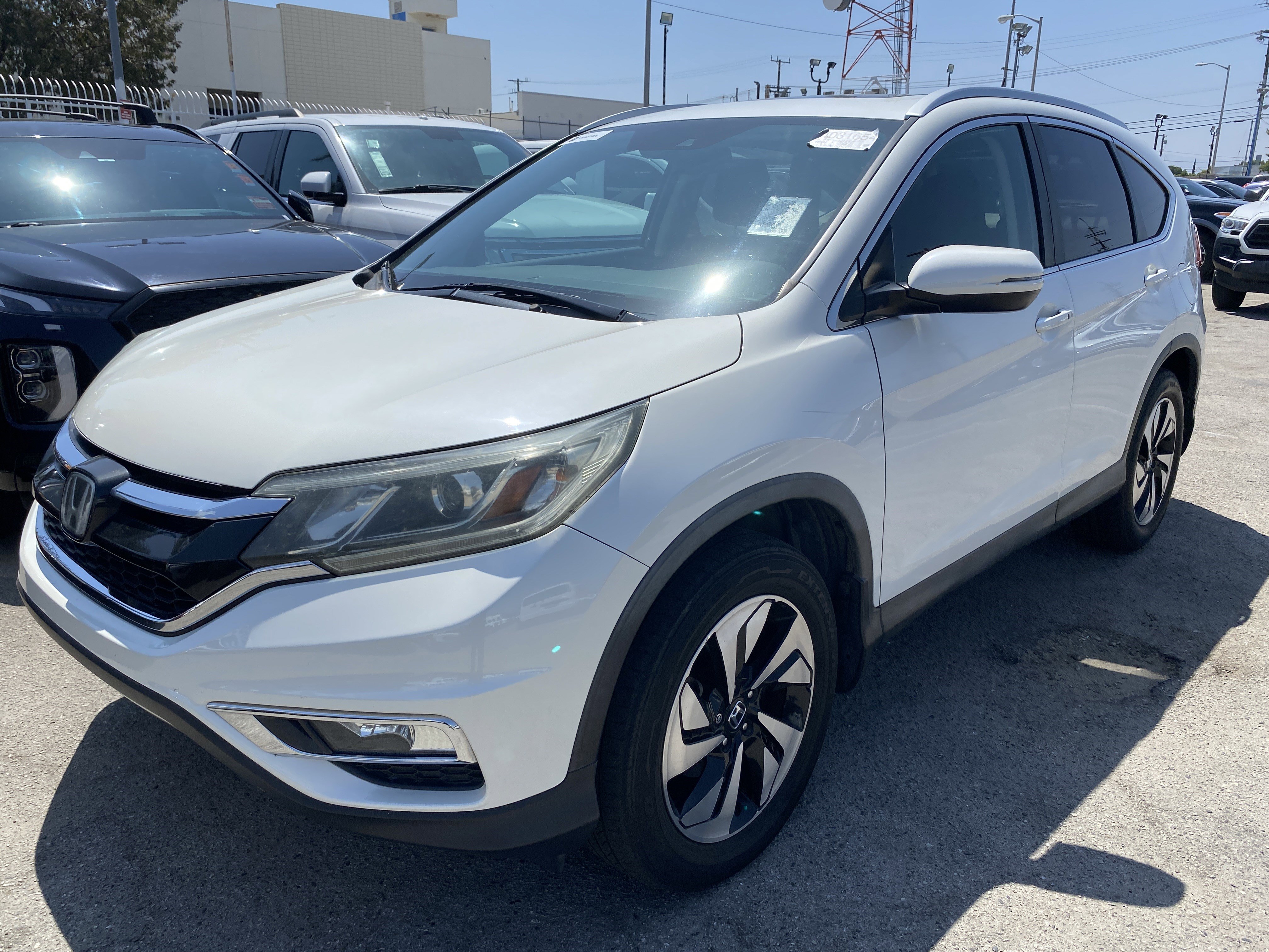 Used 2015 Honda CR-V Touring image 2