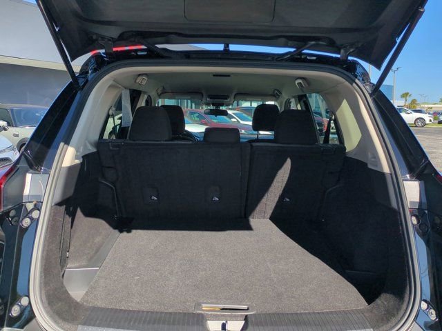 Used 2023 Nissan Rogue SV FWD image 14