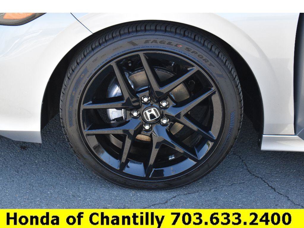 Certified 2025 Honda Civic Sport image 31