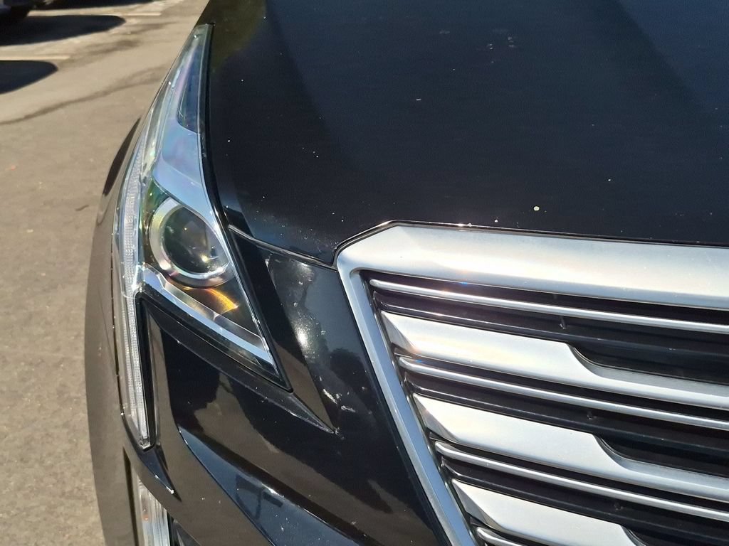 Used 2018 Cadillac XT5 Luxury w/ Driver Awareness Package FWD image 23