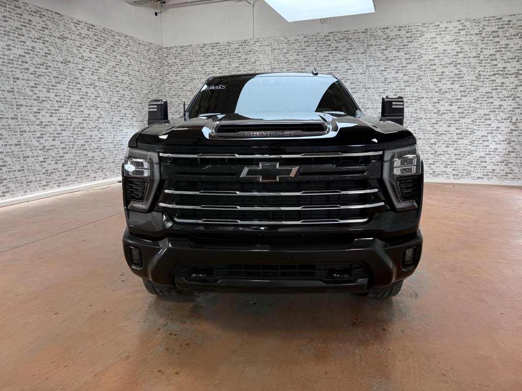 Used 2024 Chevrolet Silverado 2500 LTZ image 4