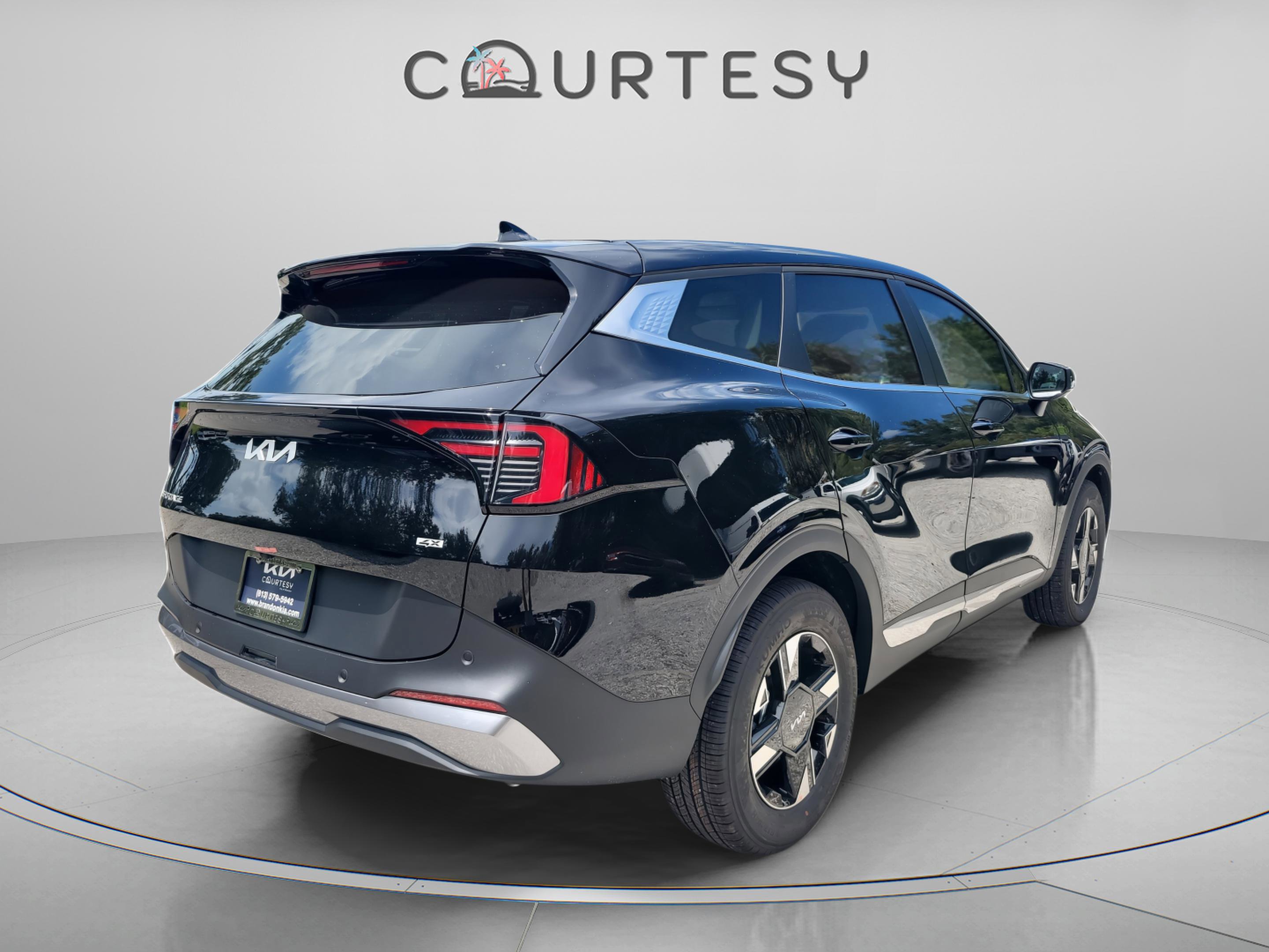 New 2026 Kia Sportage LX image 4