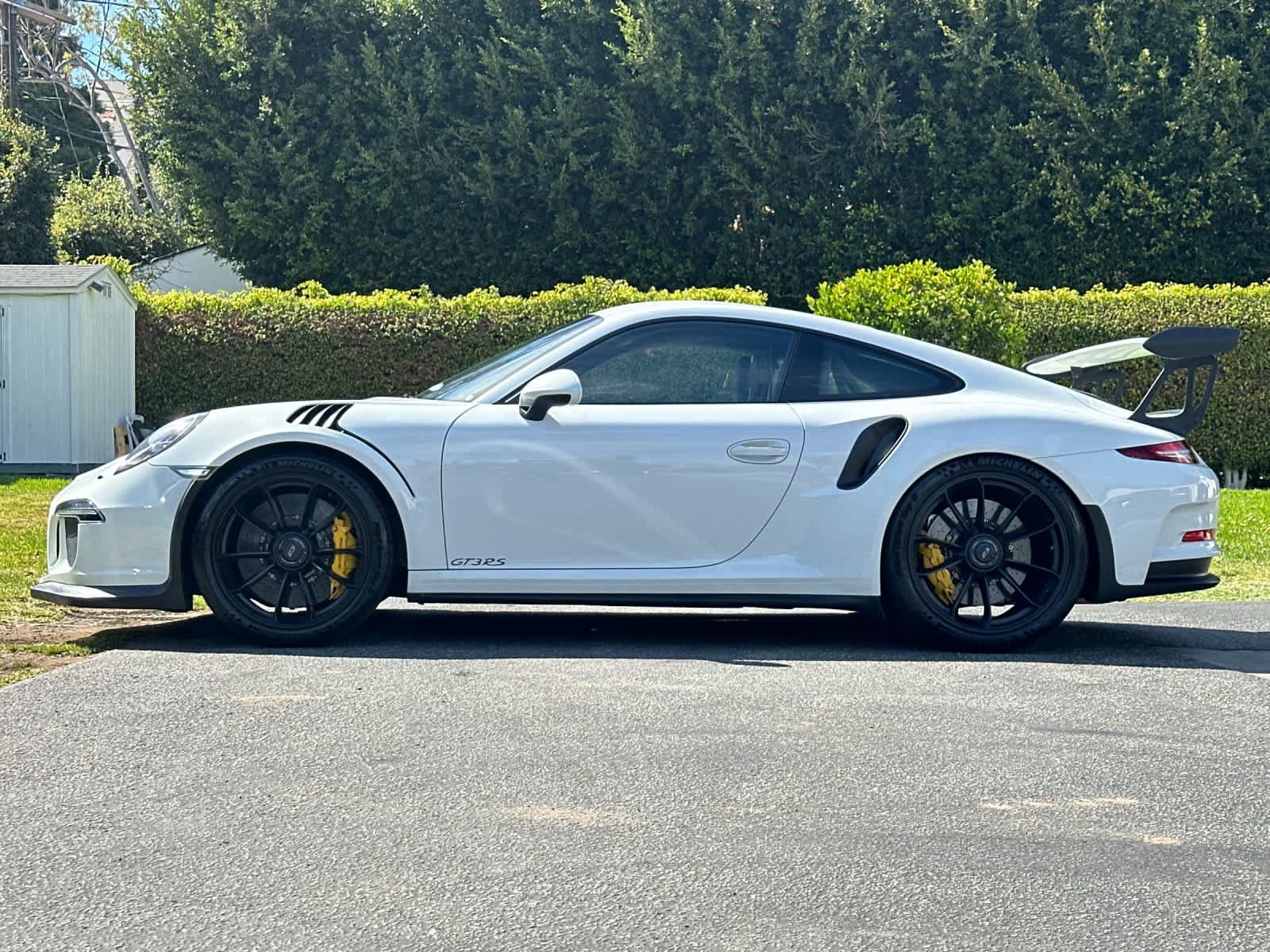 Used 2016 Porsche 911 GT3 RS RWD image 2
