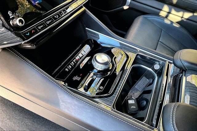 Used 2022 Jeep Wagoneer Series III image 13