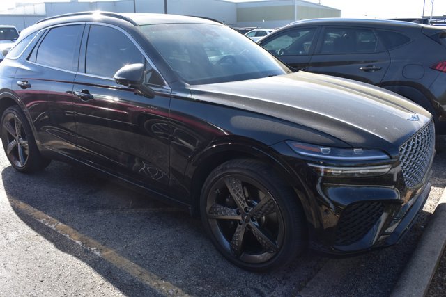 Used 2025 Genesis GV70 2.5T Sport Prestige w/ Sport Prestige Package image 2