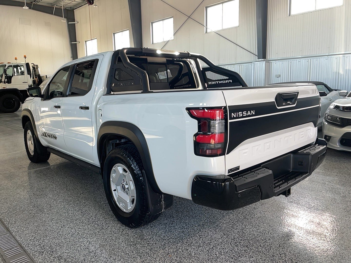 Used 2024 Nissan Frontier SV w/ Hardbody Edition AWD/4WD image 22