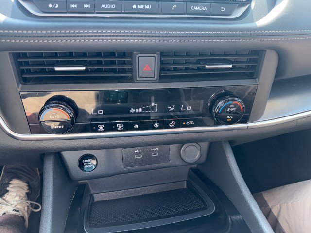 Used 2024 Nissan Rogue SV image 18