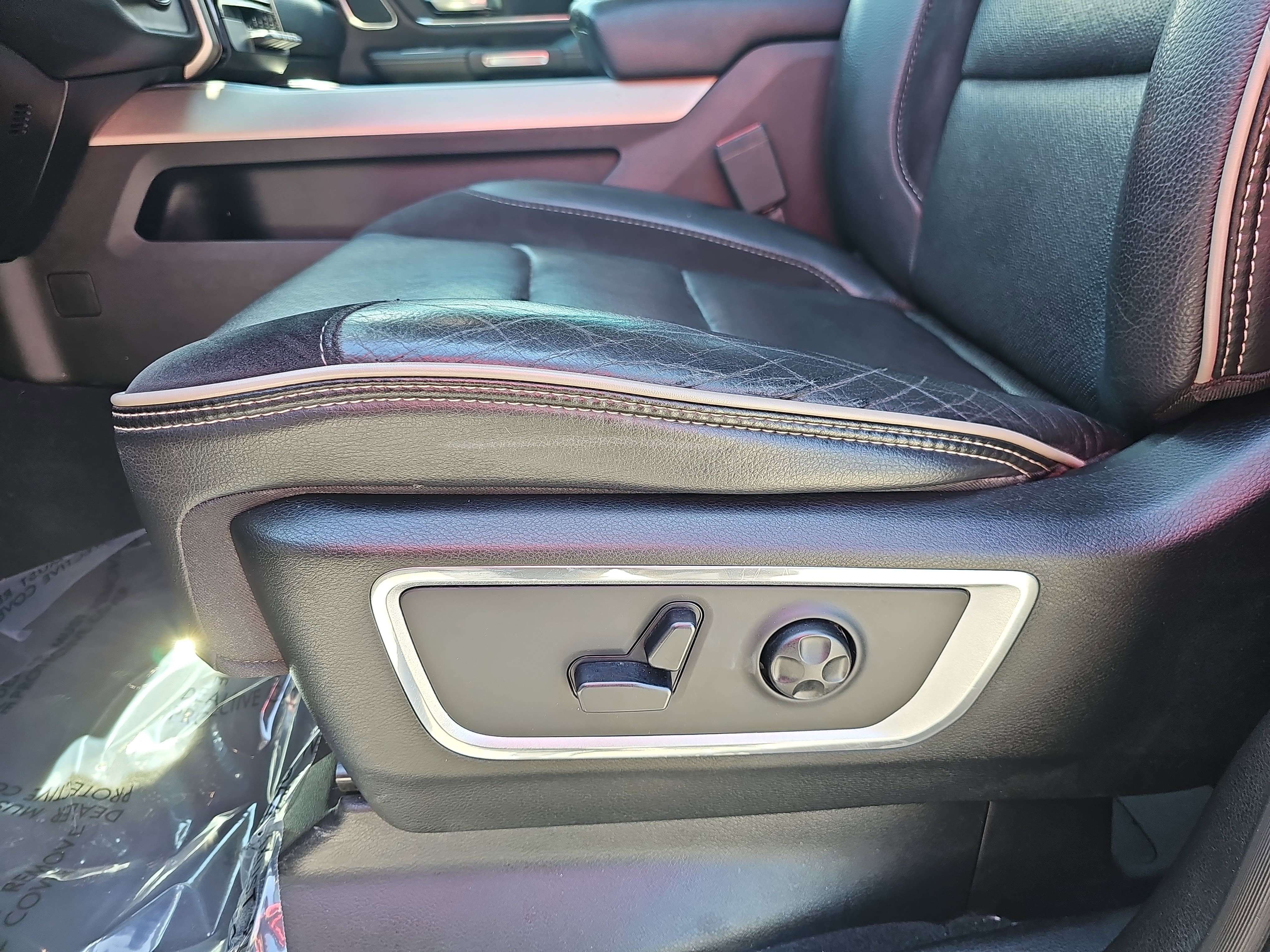 Used 2019 RAM 1500 Laramie AWD/4WD image 27
