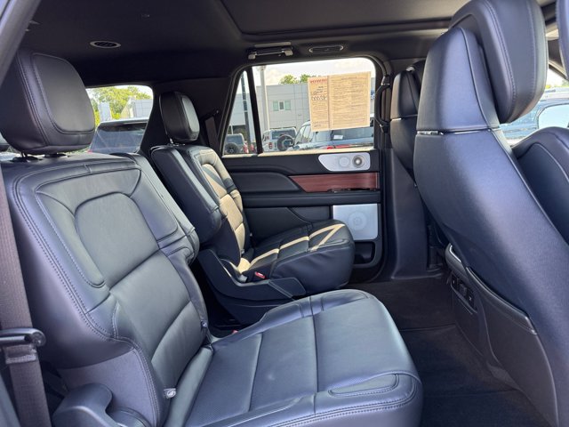 Used 2024 Lincoln Navigator L Reserve AWD/4WD image 28