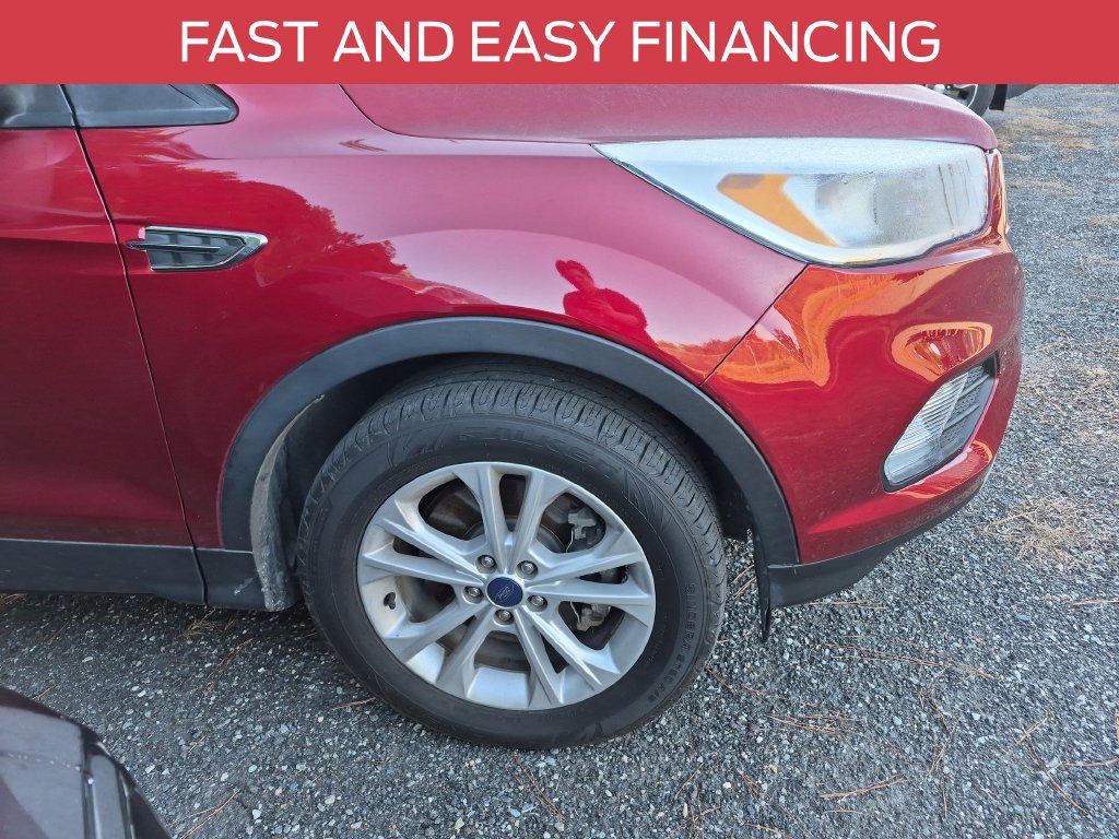 Used 2017 Ford Escape SE FWD image 6