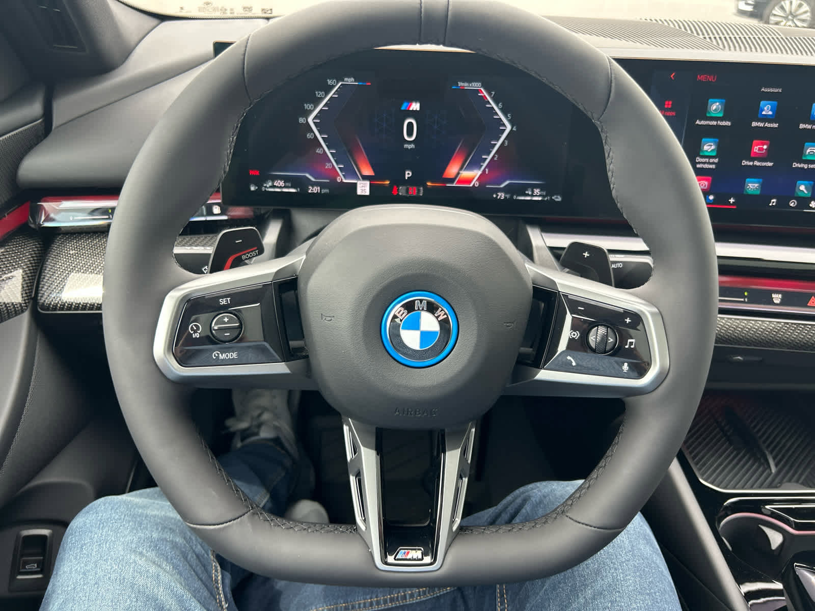 Used 2026 BMW 550e xDrive image 39