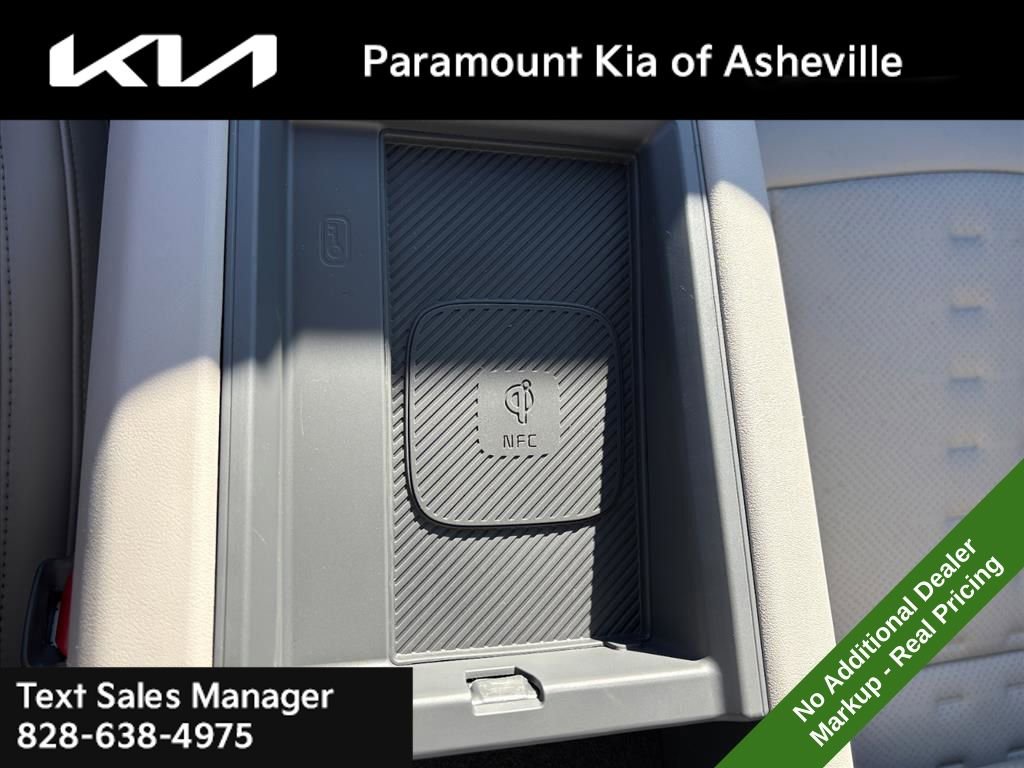 New 2026 Kia EV9 Wind image 17