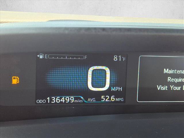 Used 2017 Toyota Prius Four Touring w/ Preferred Accessory Package FWD image 11
