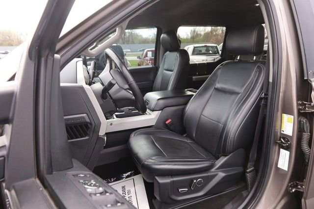 Used 2019 Ford F250 Lariat w/ Chrome Package image 8