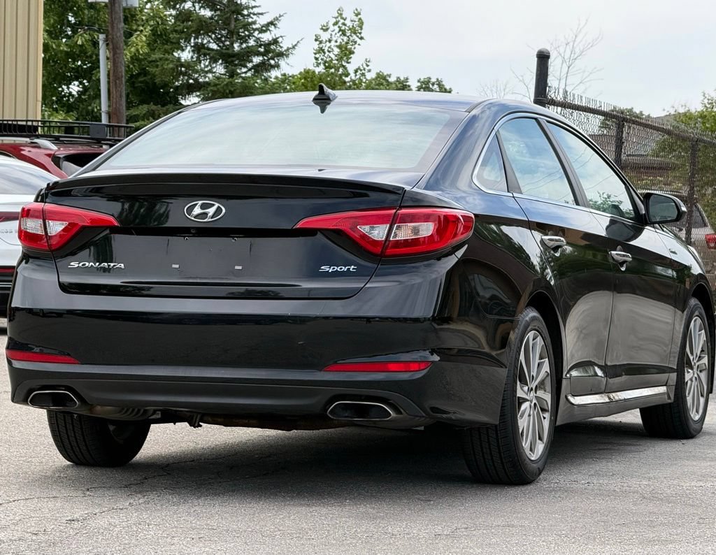 Used 2017 Hyundai Sonata Sport w/ Value Edition Package 02 FWD image 5