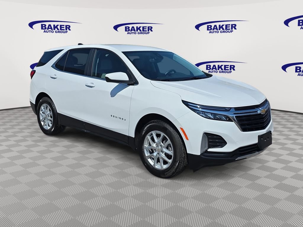 Used 2024 Chevrolet Equinox LT w/ LPO, Floor Liner Package FWD image 3