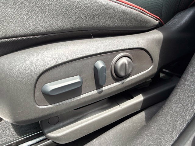 Used 2026 Chevrolet TrailBlazer RS w/ Convenience Package AWD/4WD image 19