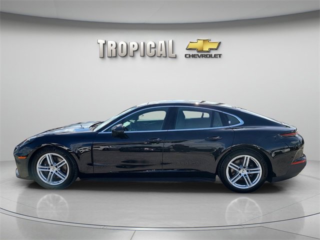 Used 2025 Porsche Panamera 4 w/ Premium Package image 2