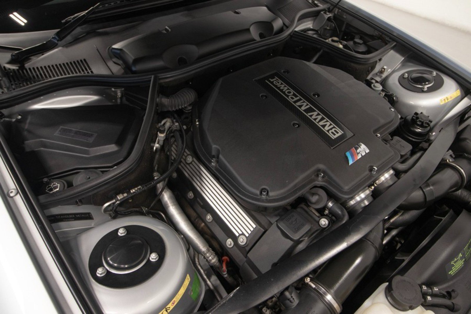 Used 2001 BMW Z8 image 98