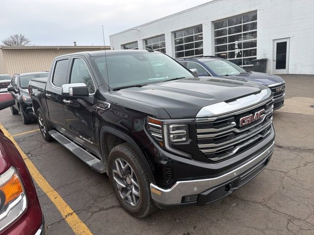 Used 2025 GMC Sierra 1500 SLT w/ SLT Premium Plus Package image 7