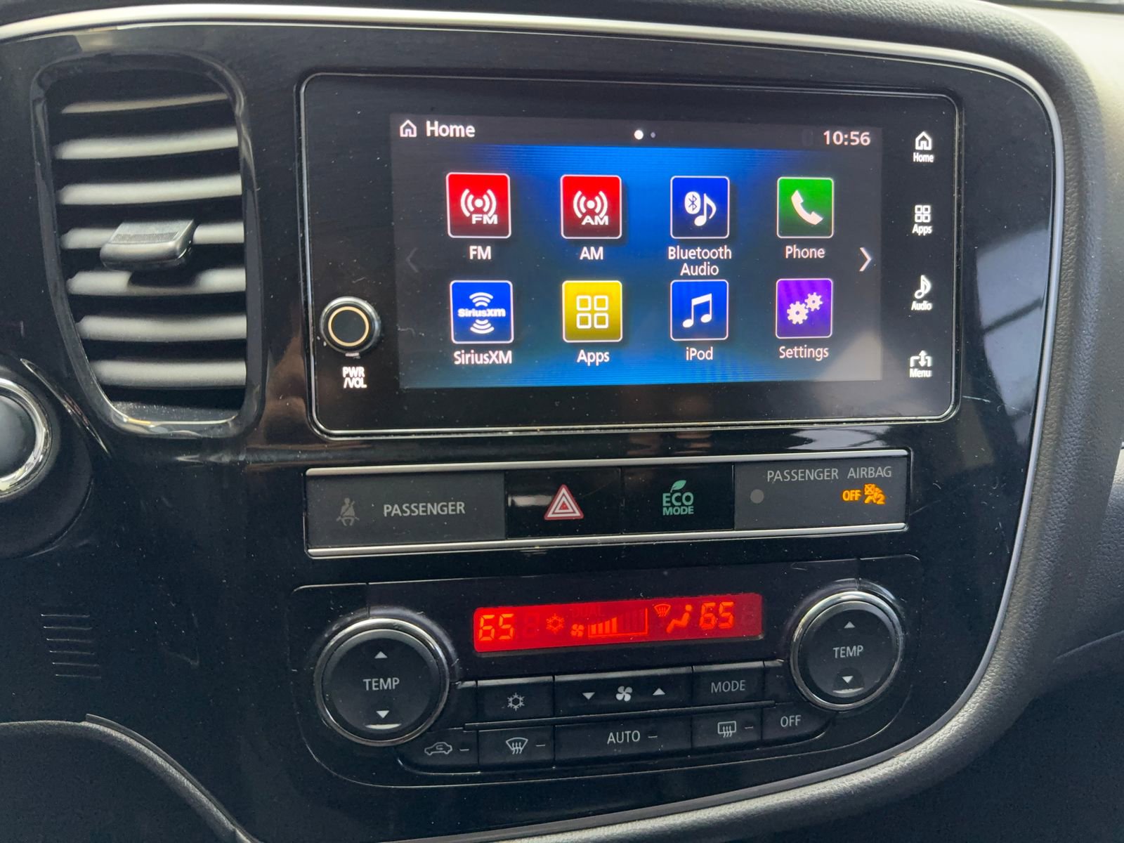 Used 2019 Mitsubishi Outlander SEL image 27