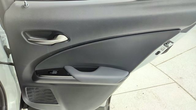 Used 2024 Lexus UX 250h FWD image 27