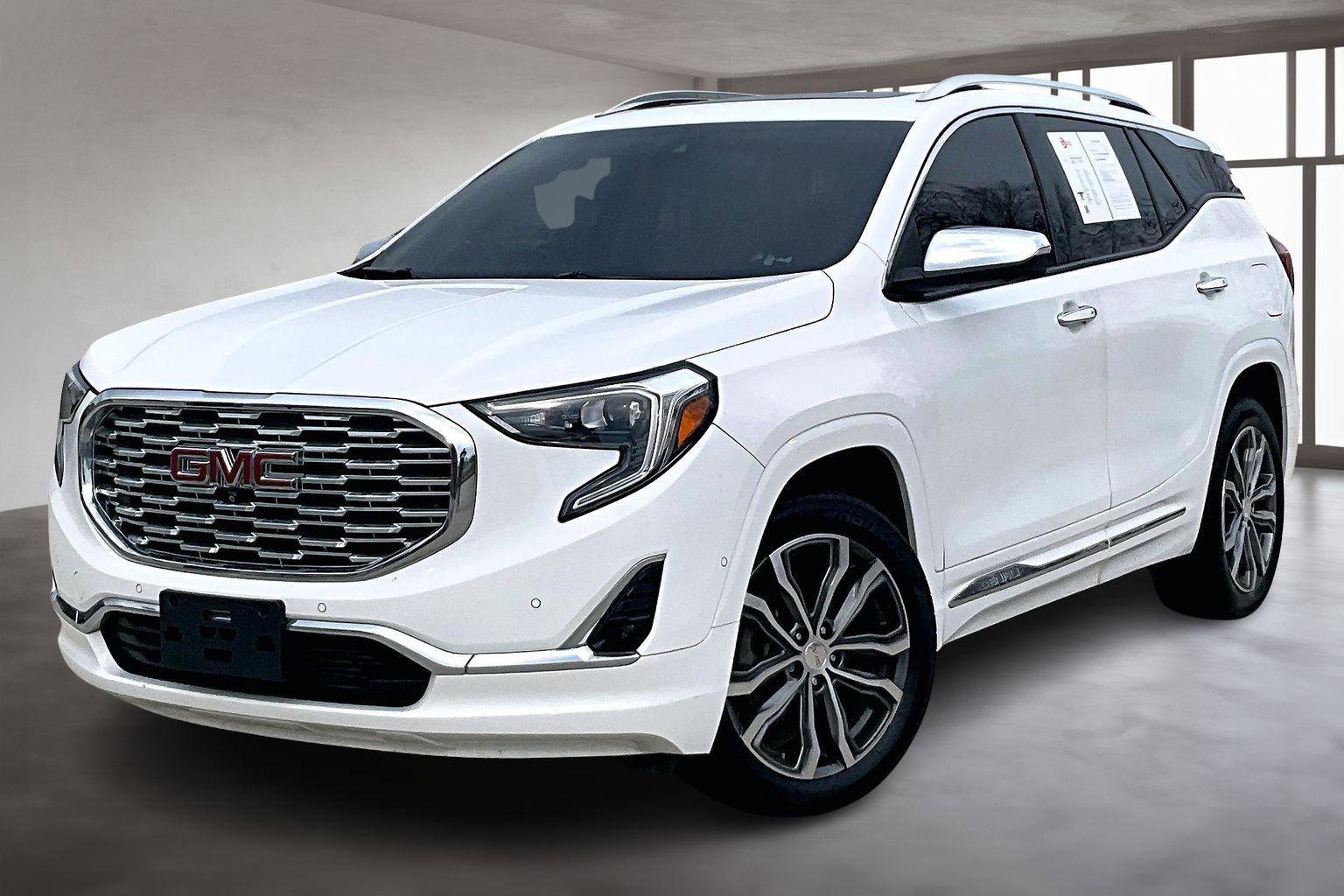 Used 2020 GMC Terrain Denali w/ GMC Pro Grade Package image 2