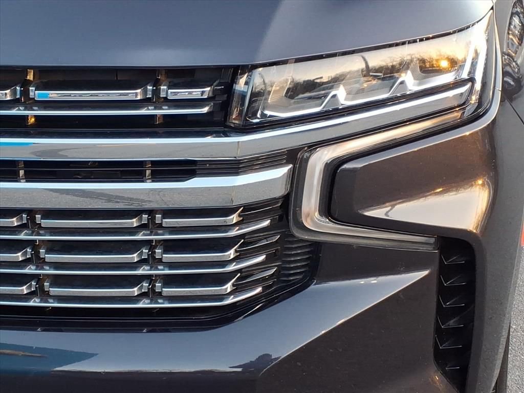 Certified 2023 Chevrolet Suburban Premier image 8