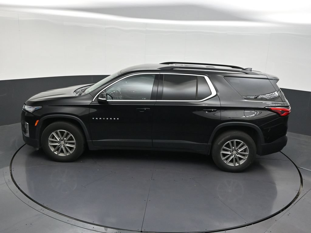 Used 2023 Chevrolet Traverse LT FWD image 17