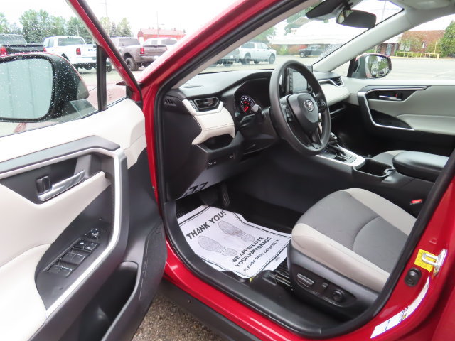 Used 2022 Toyota RAV4 XLE w/ Convenience Package AWD/4WD image 18