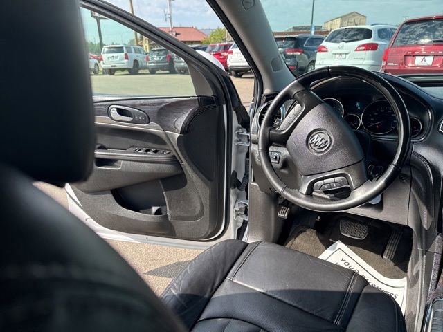 Used 2017 Buick Enclave Leather AWD/4WD image 19
